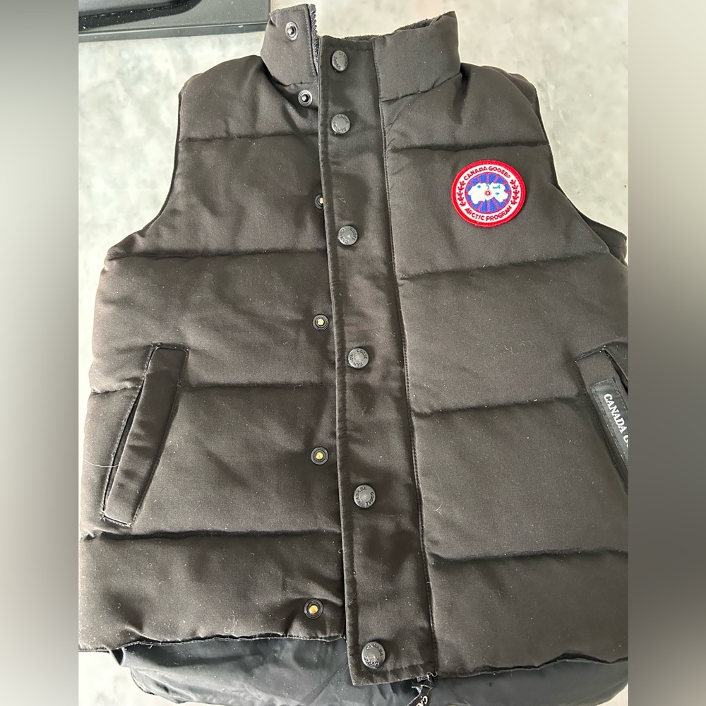 Canada Goose Black Puffer Vest